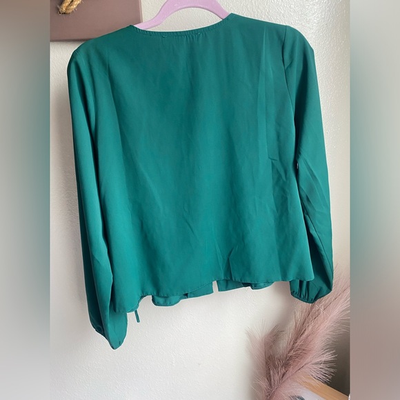 Emerald green bow blouse - Picture 2 of 4